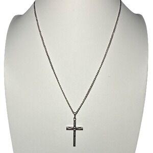 Silver Tone Textured Cross Necklace J-11Q